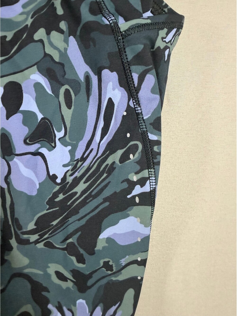 Lululemon Fast & Free HR Tight 28" with Pockets Sz 12 in Flower Meld Multi NWT - Picture 10 of 10
